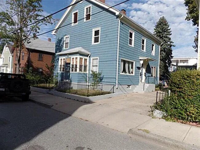 Photo - 17 Montgomery St Unit 2