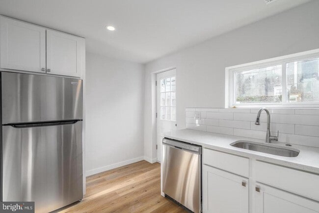Photo - 438 Dudley St