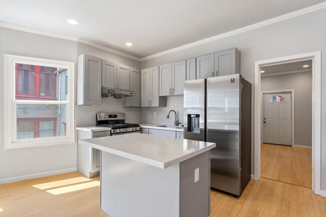 Photo - 1015 Martin Luther King Jr Way