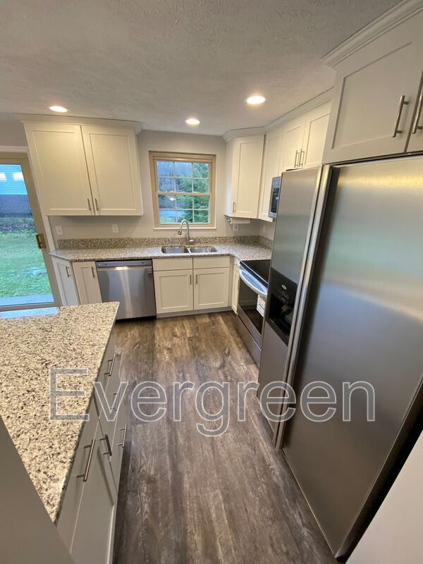 Photo - 110 Leatherbark Rd