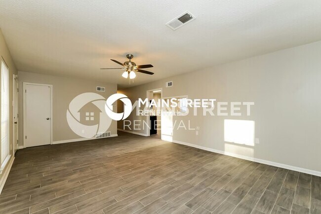 Photo - 3 Bedroom Pet-Friendly Home in Horn Lake, MS with Main Street Renewal