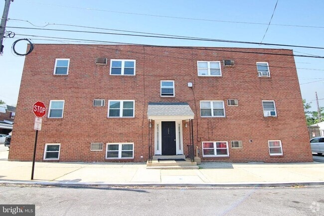 Building Photo - 304 Sixth St Rental