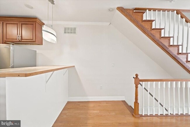 Photo - 2653 S 6th St