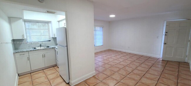 Photo - 7851 Dunham Blvd Unidad 12 Rental