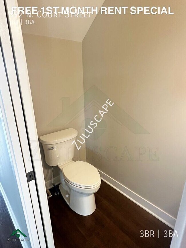 Photo - 892 N Court St