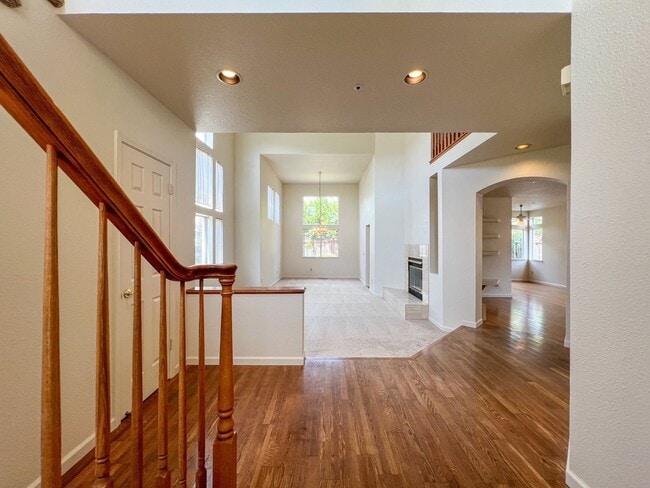 Photo - 2172 Camenson St