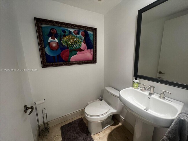 Photo - 901 Brickell Key Blvd Unit 1001