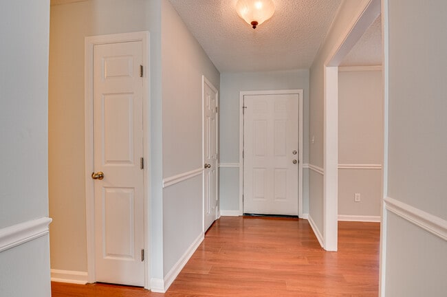 Photo - 3882 Villa Ln