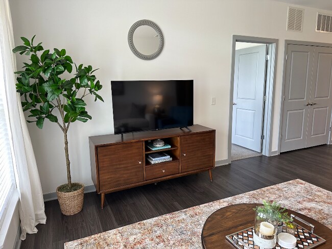 5111 Aldersgate Dr Unit 106