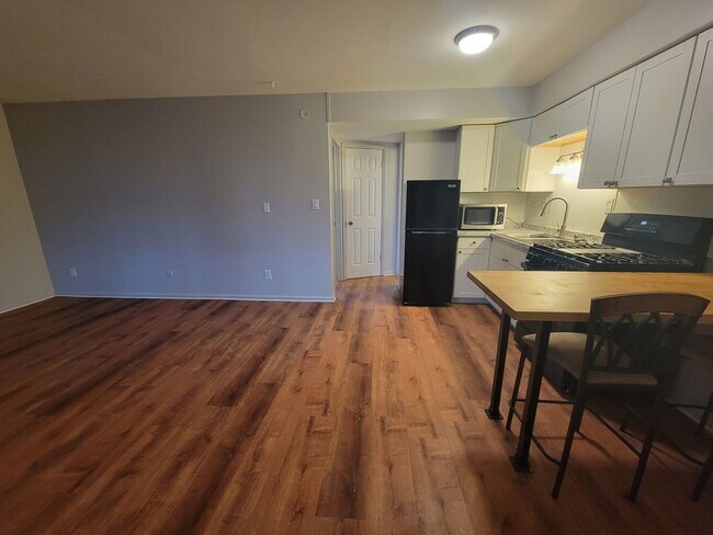 Photo - 5710 Potter St Unit 12