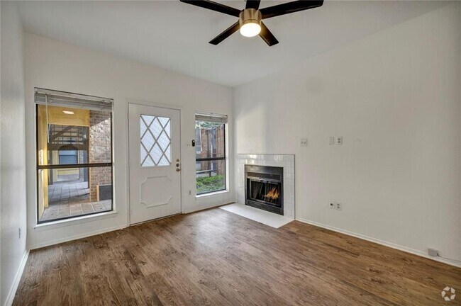 Building Photo - 806 W 24th St Unit 114 Rental