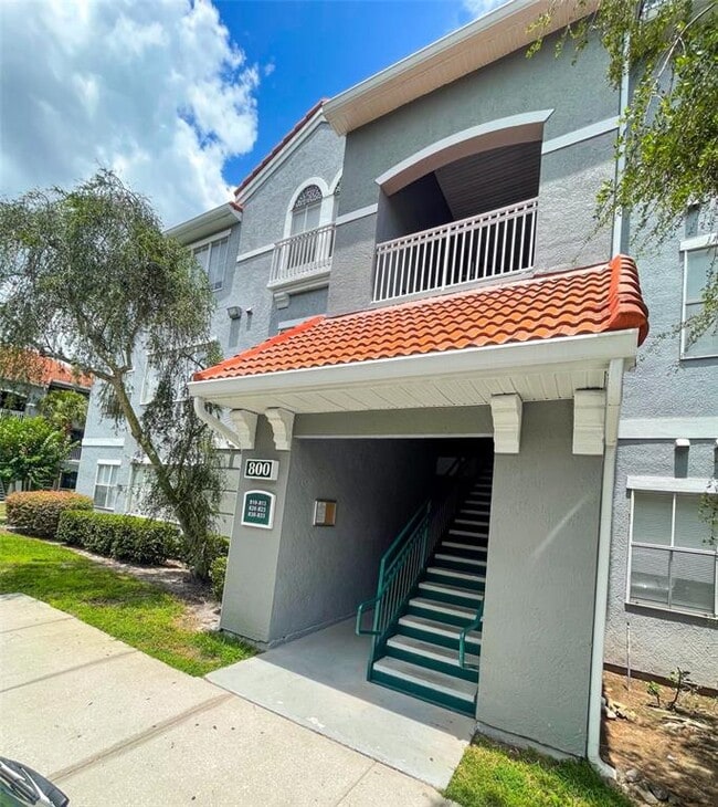 Building Photo - 18001 Richmond Pl Dr Unit 820 Rental
