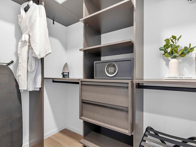 Photo - 398 NE 5th St Unit ID1372298P