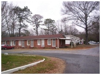 Photo - Peach Apartments