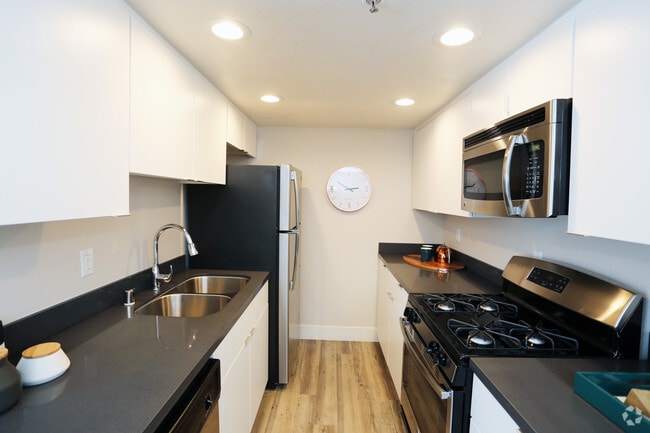 2HAB, 2BA - Cocina - URBANLUX SUNSET PREMIUM