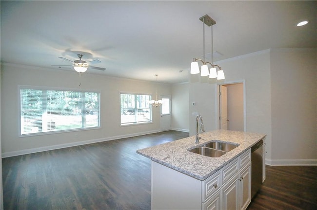 Photo - 327 Cashes Ct