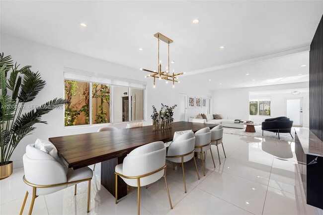 Photo - 3483 Chase Ave