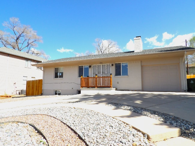 Photo - 1806 Koshare St