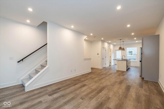 Photo - 2145 Coretta Wy