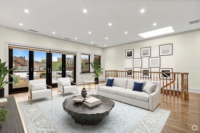 Building Photo - 330 Newbury St Unit PH Rental