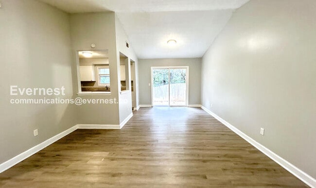 Photo - 2431 Corner Shoals Dr