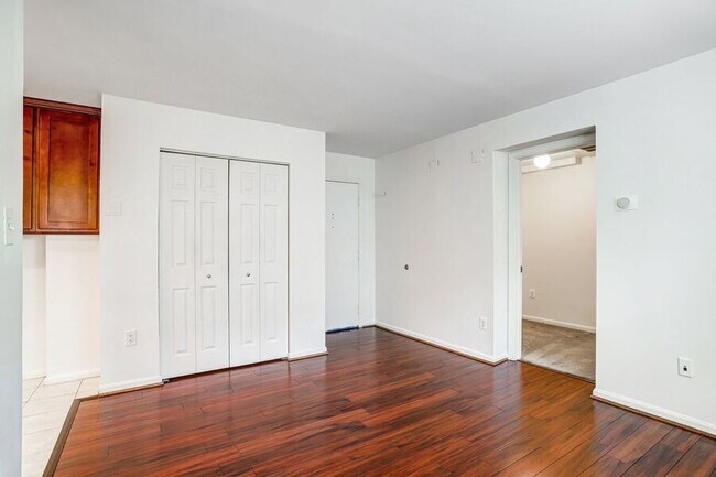 Photo - 1451 Park Rd NW