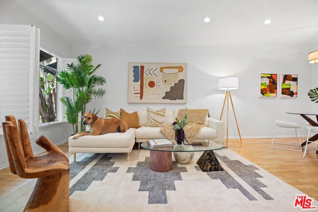 Photo - 1615 Laurel Ave Unidad 114