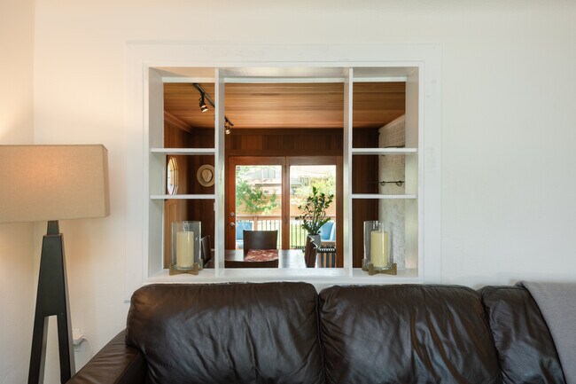 Photo - 2765 Pierce St