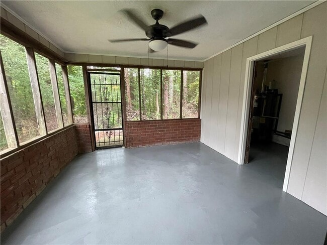Photo - 1771 Southgate Ln SE