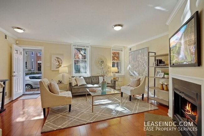Photo - 133 Bates St NW