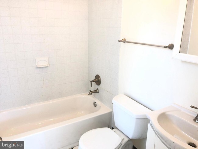 Photo - 4733 Bradley Blvd Unit 14