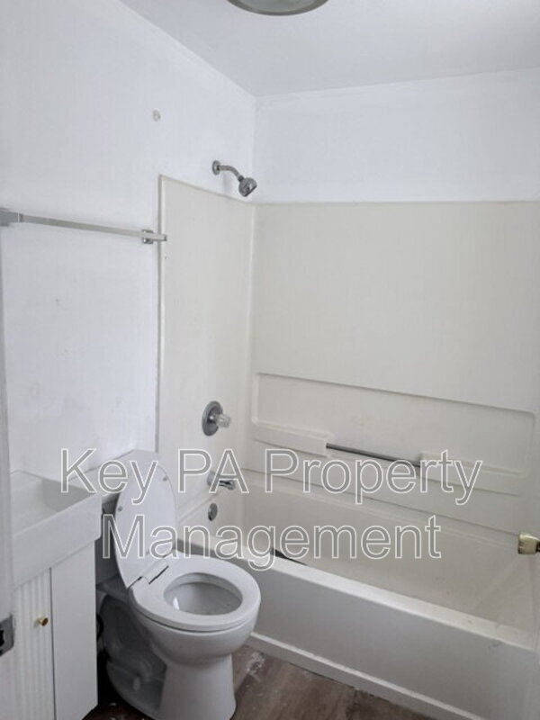 Photo - 110 Brick Rd