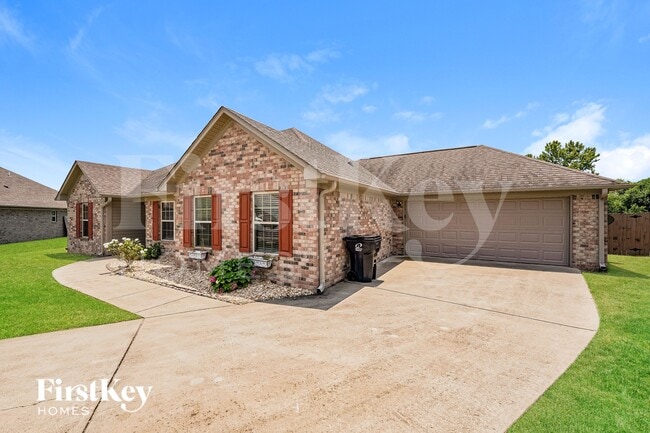 Photo - 920 Alise Cir
