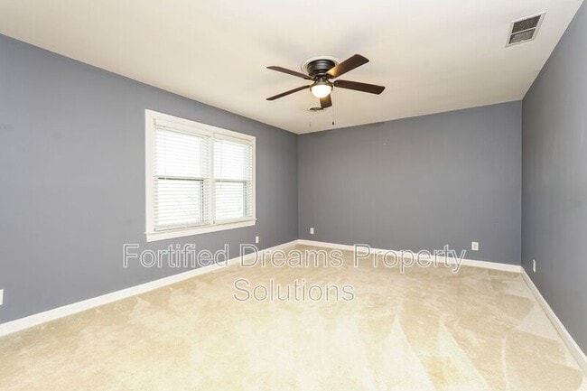 Photo - 3739 Sagamore Dr