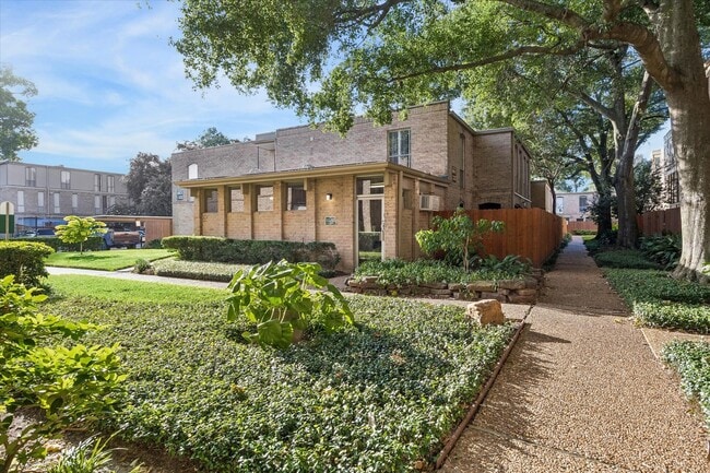 Building Photo - 4647 Wild Indigo St Unit 359