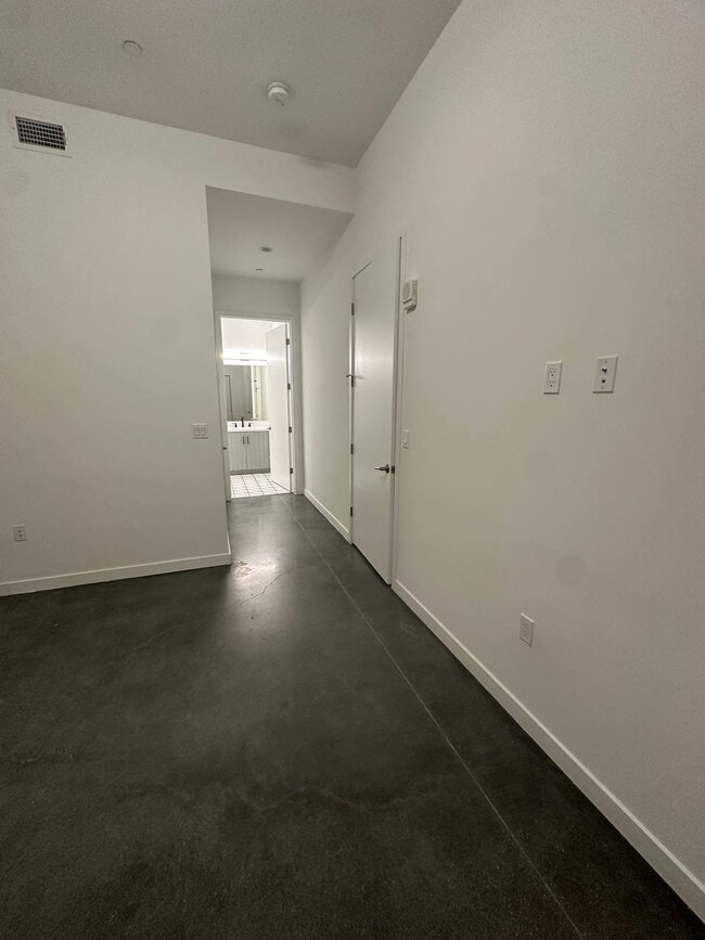 Photo - 20060 Prairie St Unit 2BD