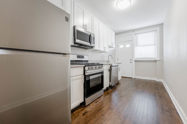 Photo - 5306 N Ashland Ave Unit 3