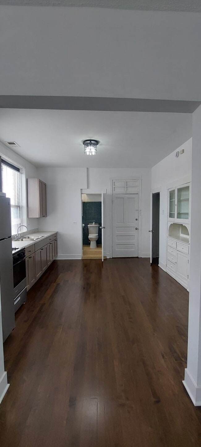 Photo - 2543 S Saint Louis Ave Unidad 2r