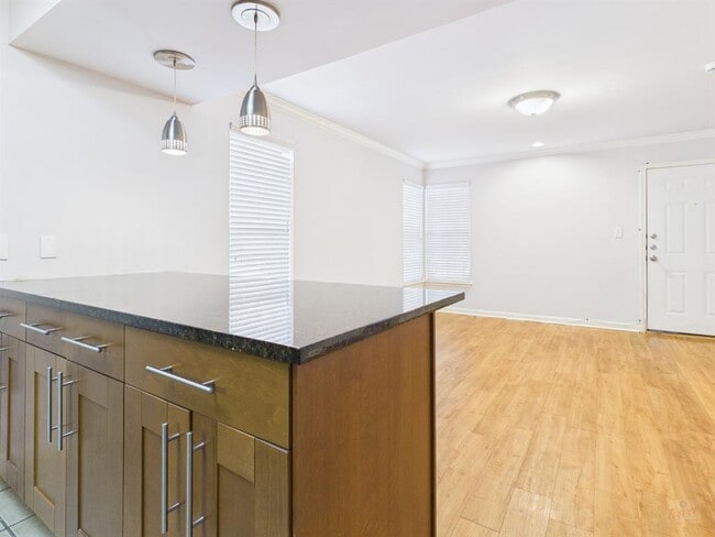 Photo - 7685 Northcross Dr Unit 500