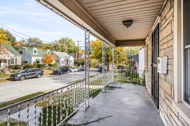 Photo - 614 E Brandeis Ave