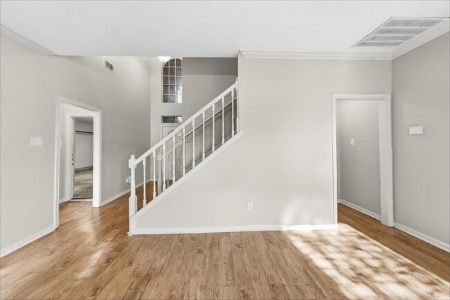 1011 Wentworth Dr