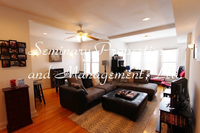 Photo - 3414-18 N Bosworth