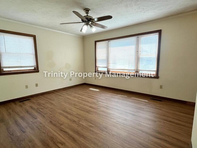 Photo - 1419 W Pike St