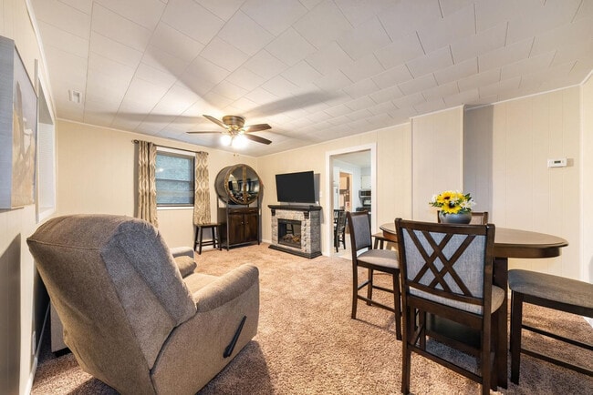 Photo - 234 N Hamilton St Unit ID1253030P