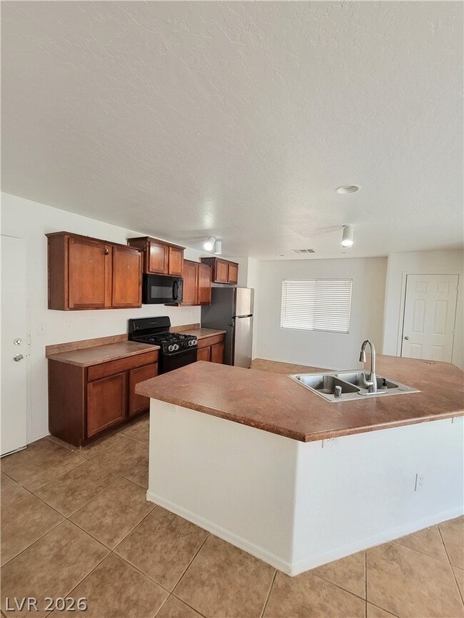 Photo - 9090 Tolford Ave