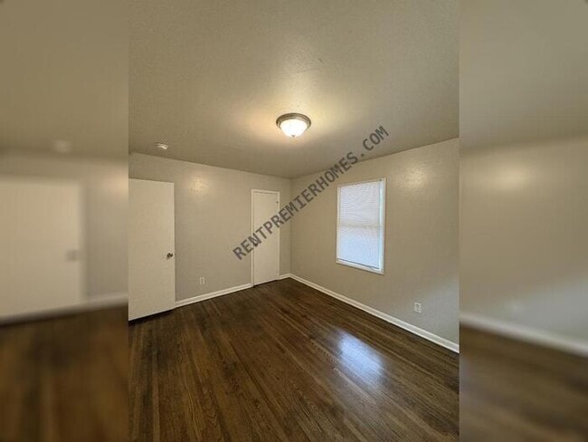 Photo - 13 Gregory Ln