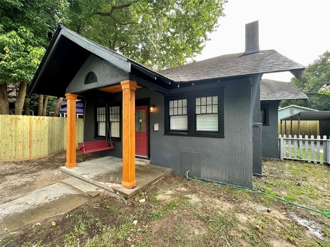 Building Photo - 113 Northwood St Rental