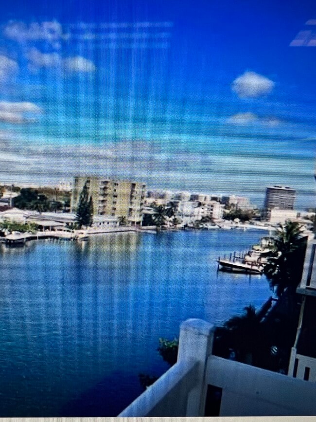 Building Photo - 7900 Tatum Waterway Dr Unit 503