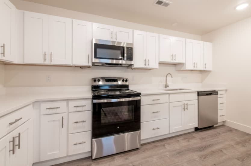 911 S Main-301BED1 - 911 S Main-301BED1