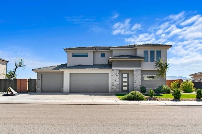 Building Photo - 1706 Honeycomb Dr